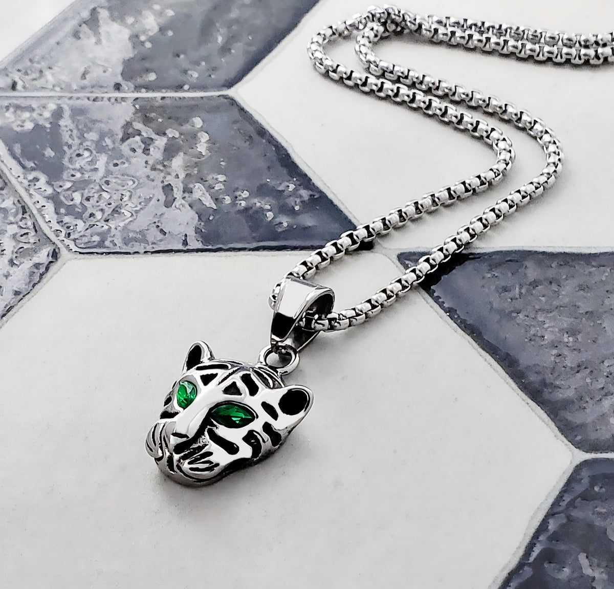 Silver Emerald Tiger Necklace