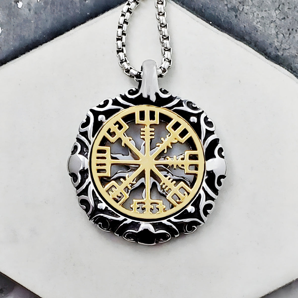 Sleek Vegvisir Compass Necklace