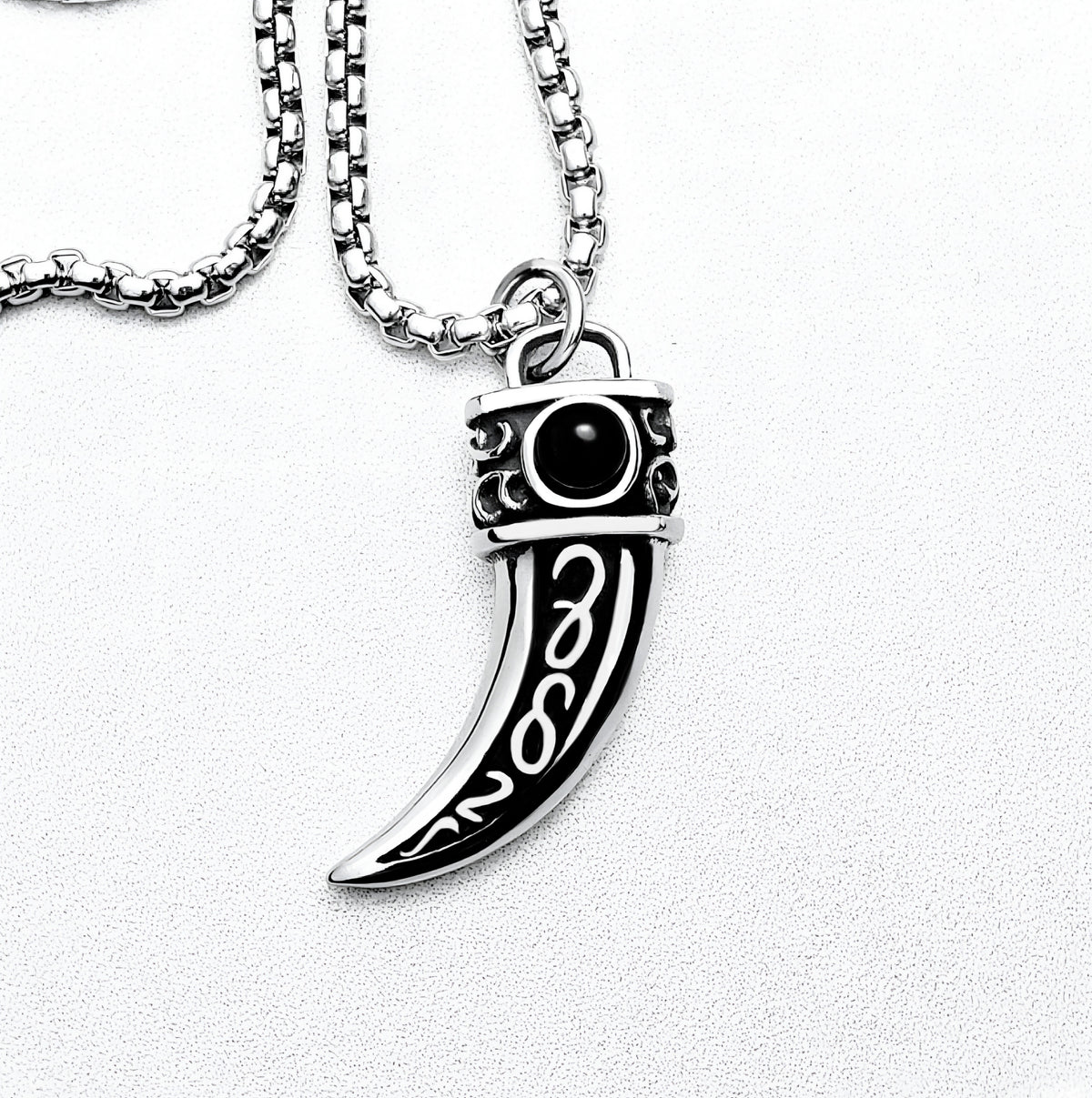Tribal Onyx Tusk Necklace