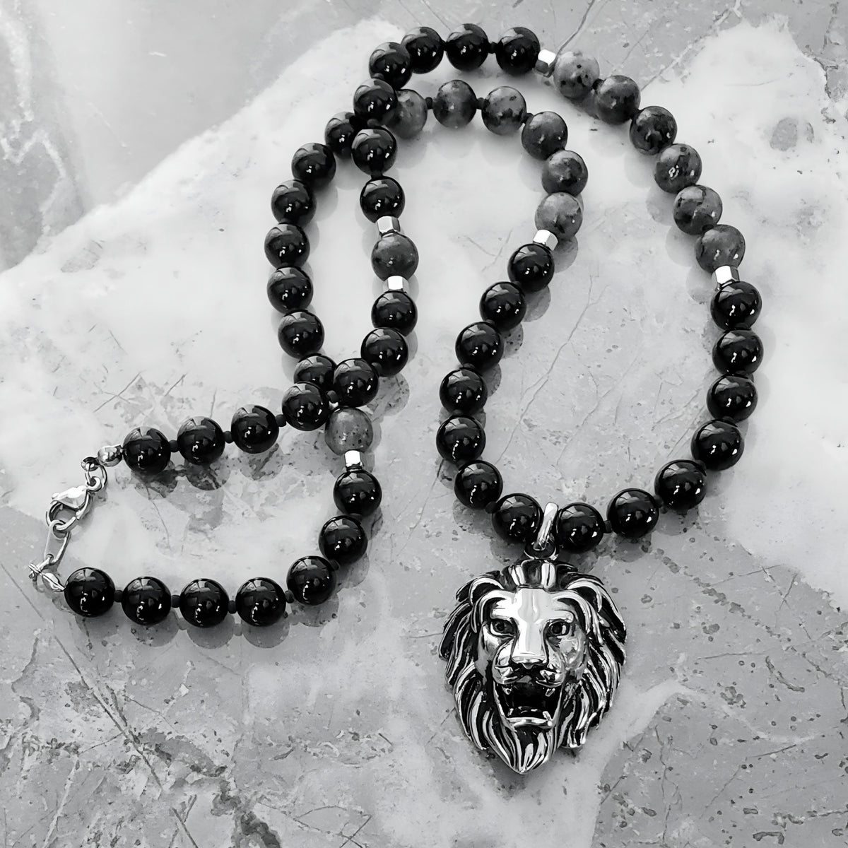 Lux Lion Onyx Necklace