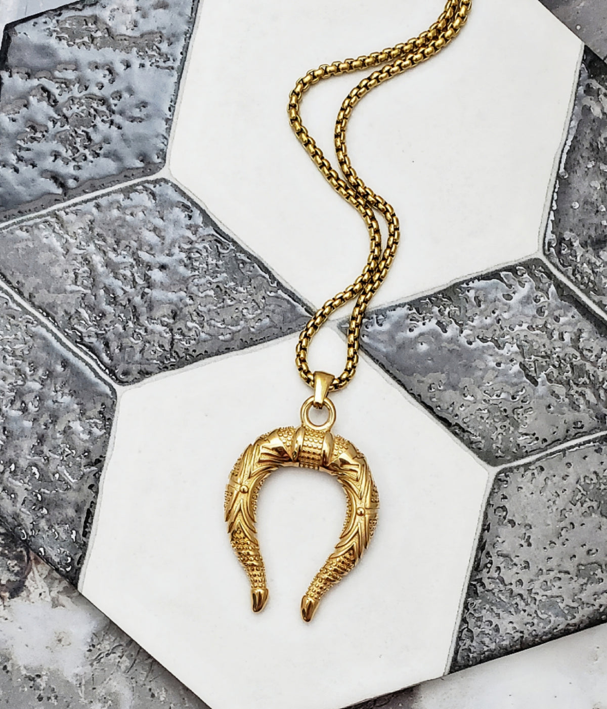 Maori Double Horn Necklace