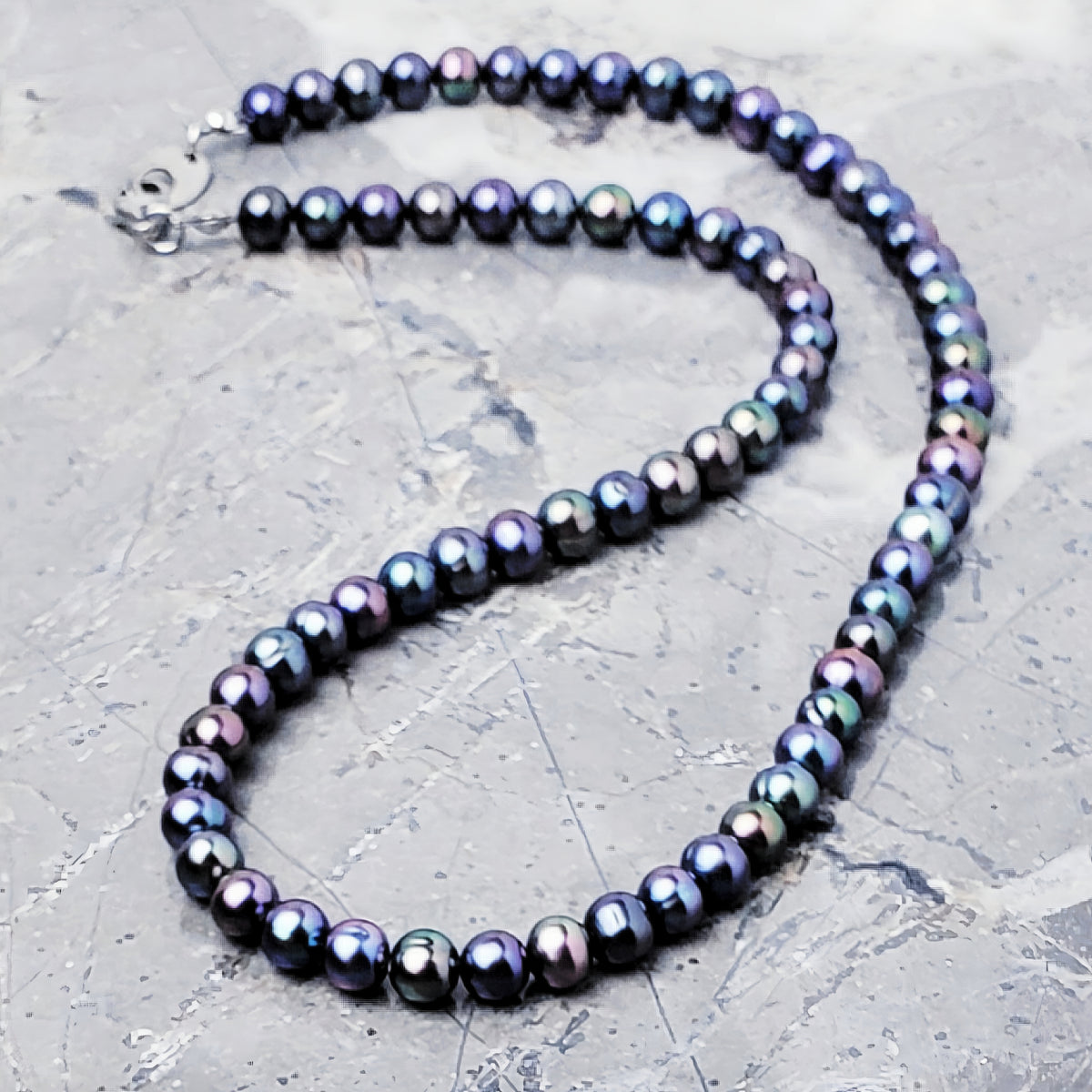 Multicolor Pearls Necklace