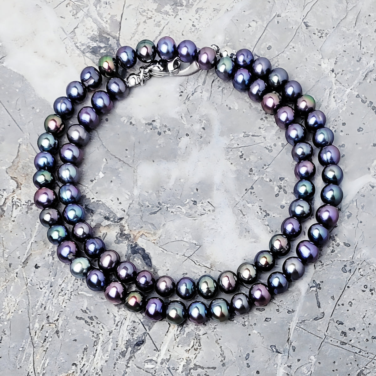 Multicolor Pearls Necklace