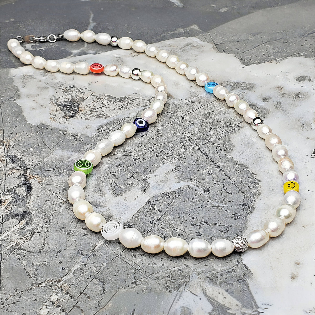 Smiley Face Pearls Necklace