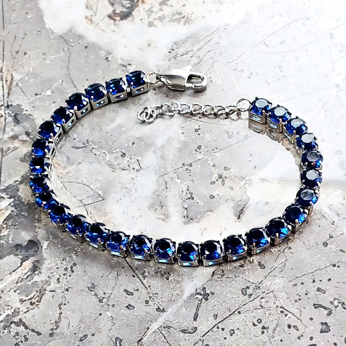 Bracciale tennis in argento con zaffiri