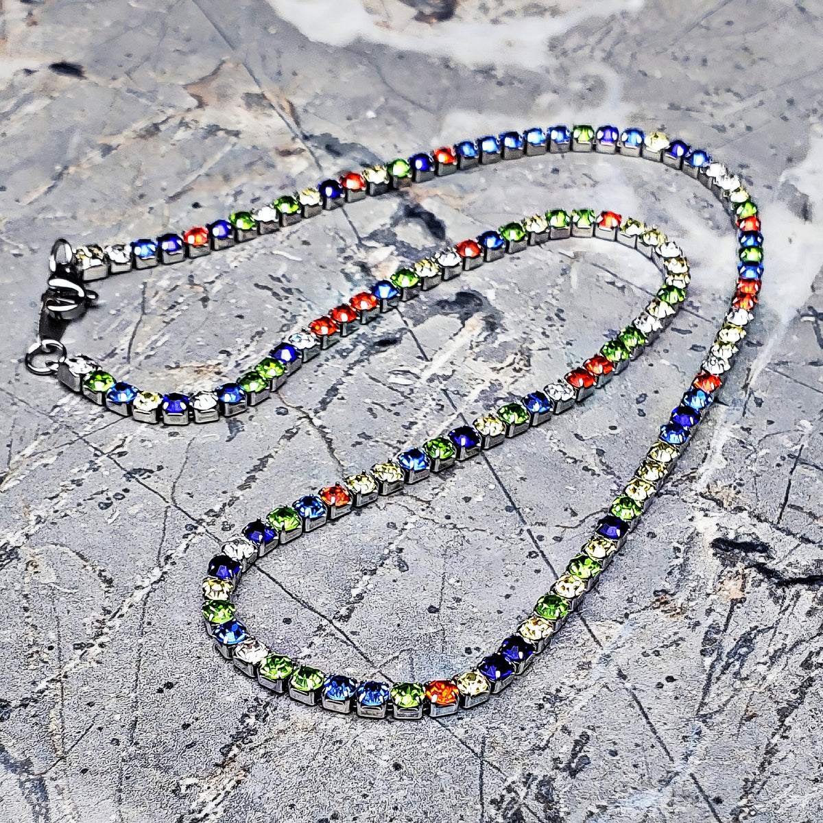 Collar de cadena tipo tenis multicolor