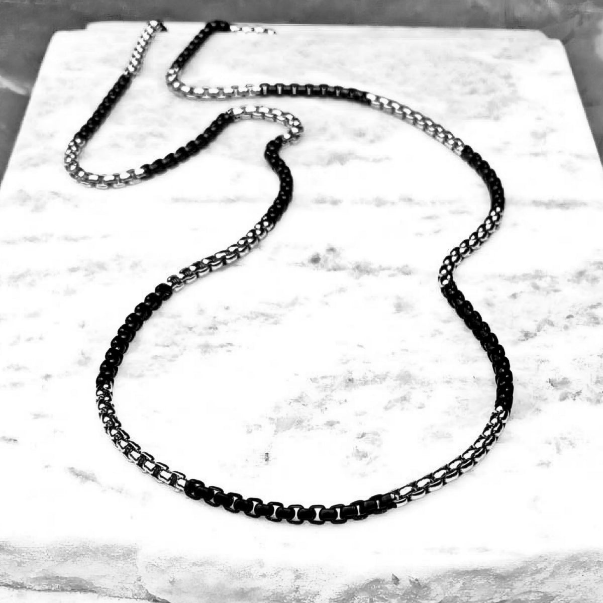 Collana a catena in argento nero