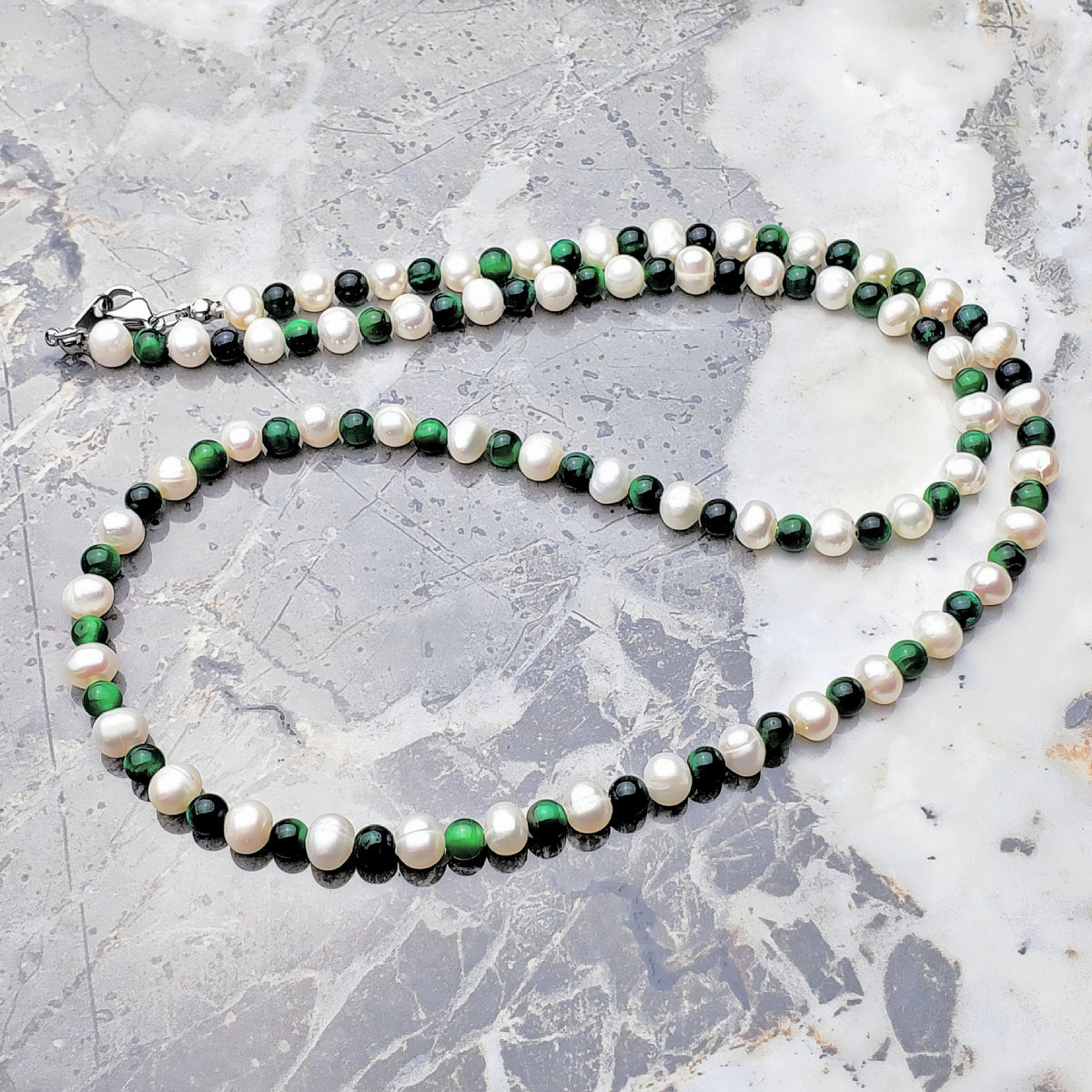 Collar de perlas esmeralda