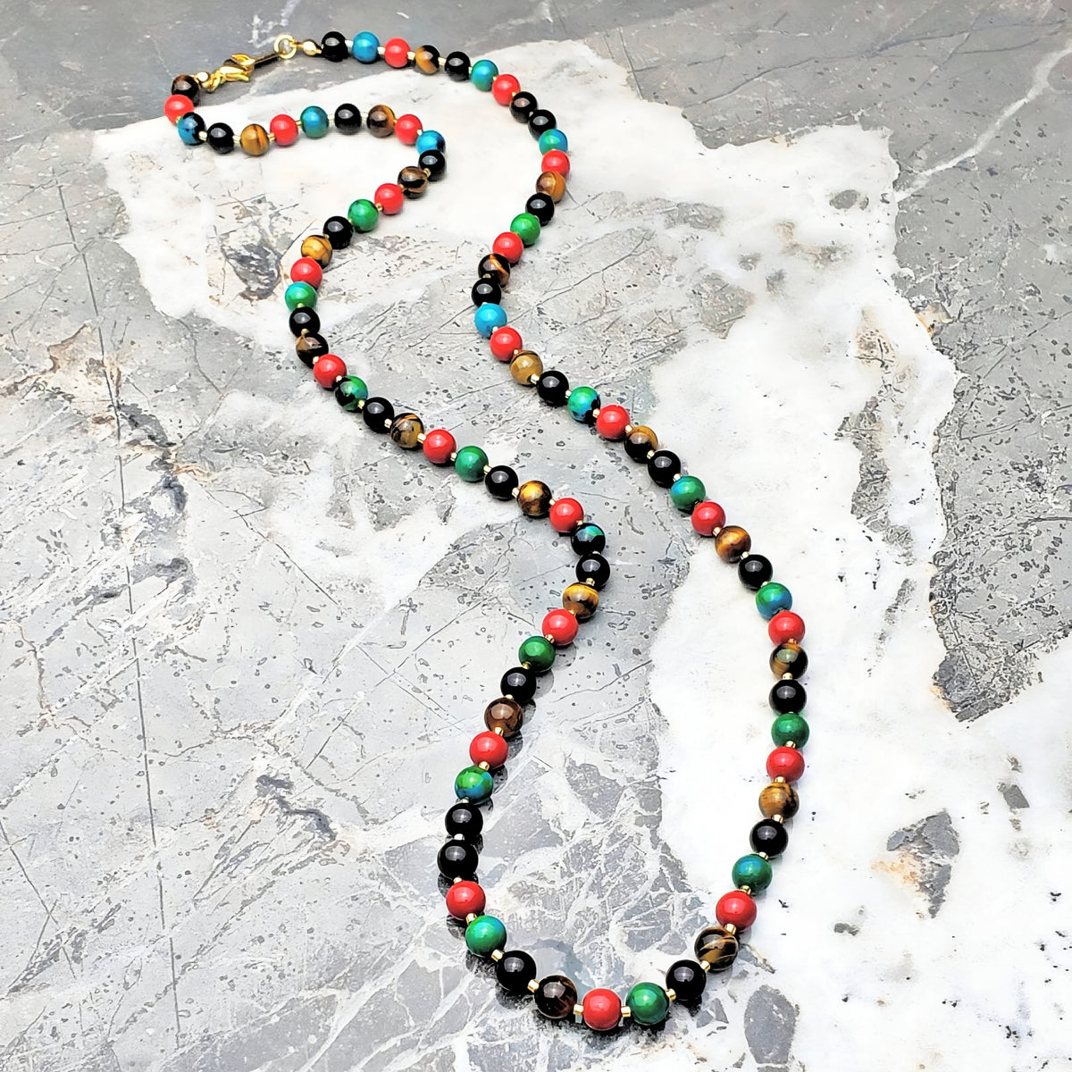 Collar de piedras de Miconos
