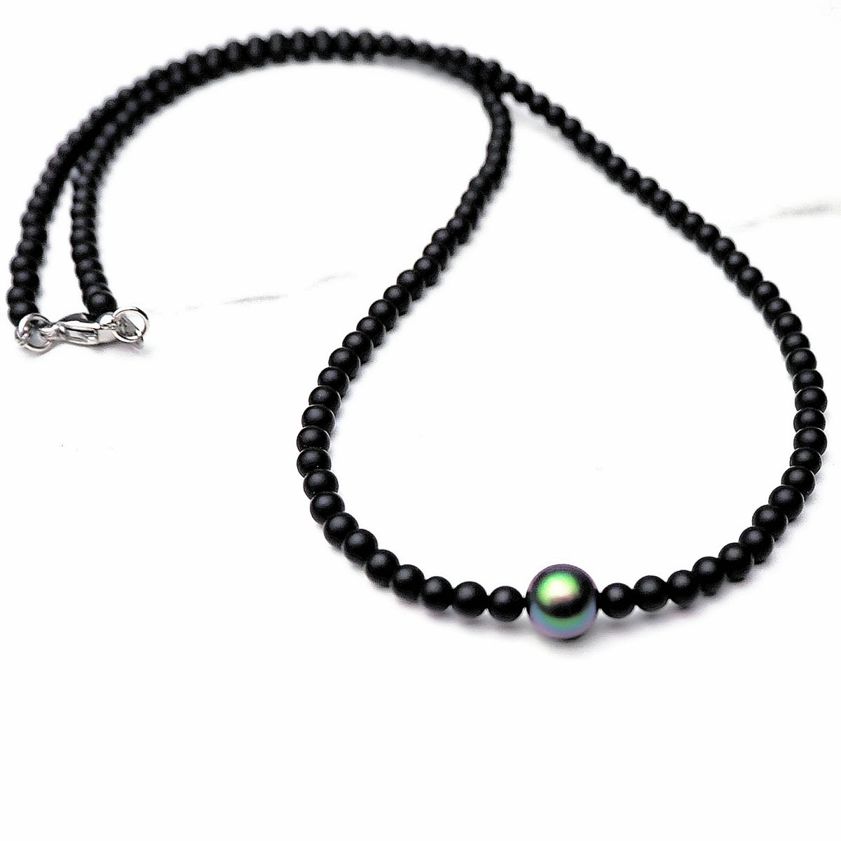 Collana con smeraldo, perla e onice