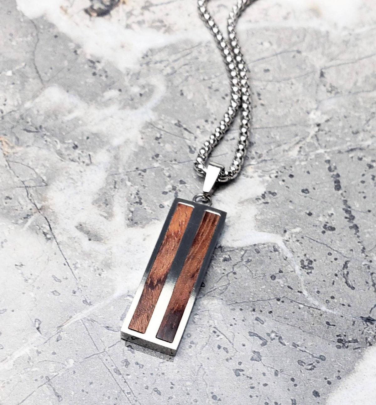 Men's "WOODGRAIN BAR TAG" Necklace| Men's Silver Stainless Steel Woodgrain Inlay Bar Tag Pendant Necklace| Men's Silver Box Chain Necklace