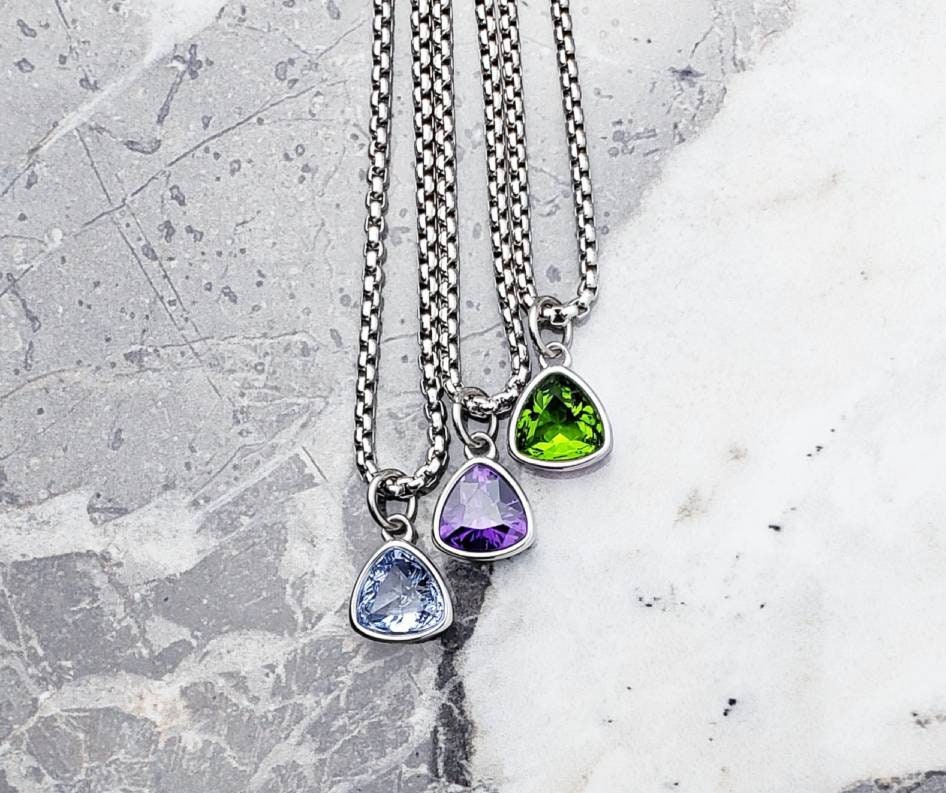 Men's "SILVER MINI PERIDOT" Necklace| Men's Silver Stainless Steel Mini Peridot Stone Pendant Necklace| Men's August Birthstone Necklace