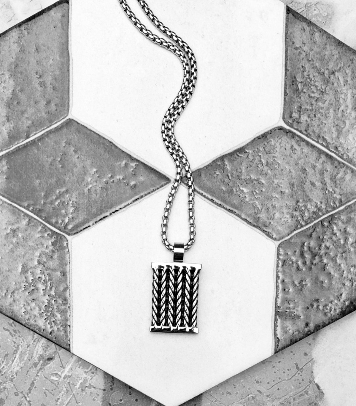 Men's "SILVER CABLE TAG" Necklace| Men's Silver Stainless Steel Reversible Sculpted Cable Dog Tag Pendant Necklace| Men's Chain Necklace