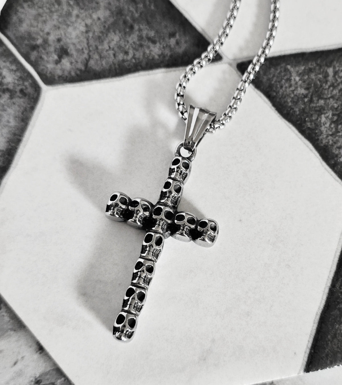 Men's "SILVER SKULLS CROSS" Necklace| Men's Silver Stainless Steel Skulls Cross Pendant Necklace| Men's Silver Box Chain Skull Necklace Gift