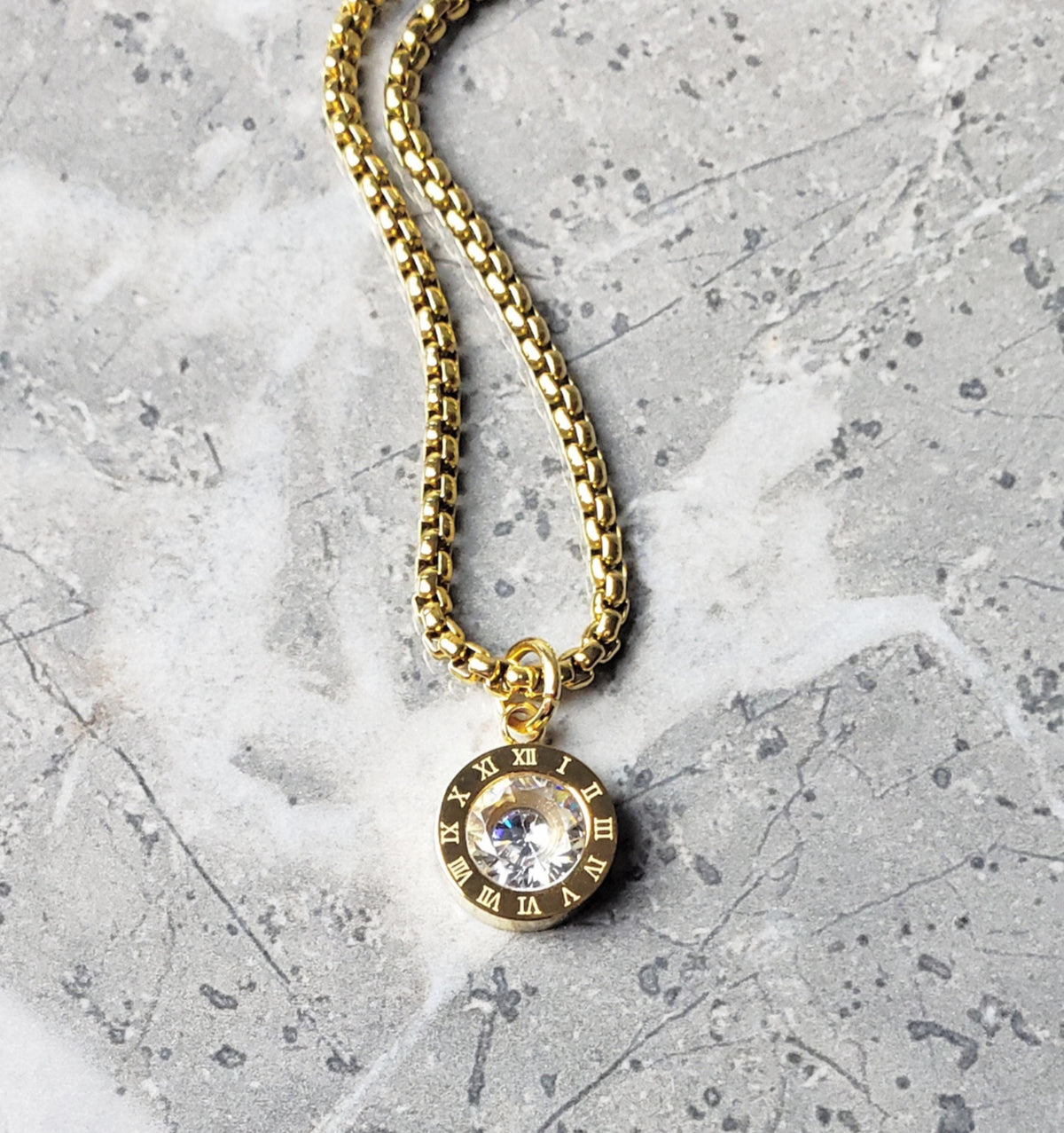 Men's "ROMAN NUMERALS COIN" Necklace| Men's Pavé Cubic Zirconia Gold Stainless Steel Roman Numerals Coin Pendant Necklace| Men's Gold Chain