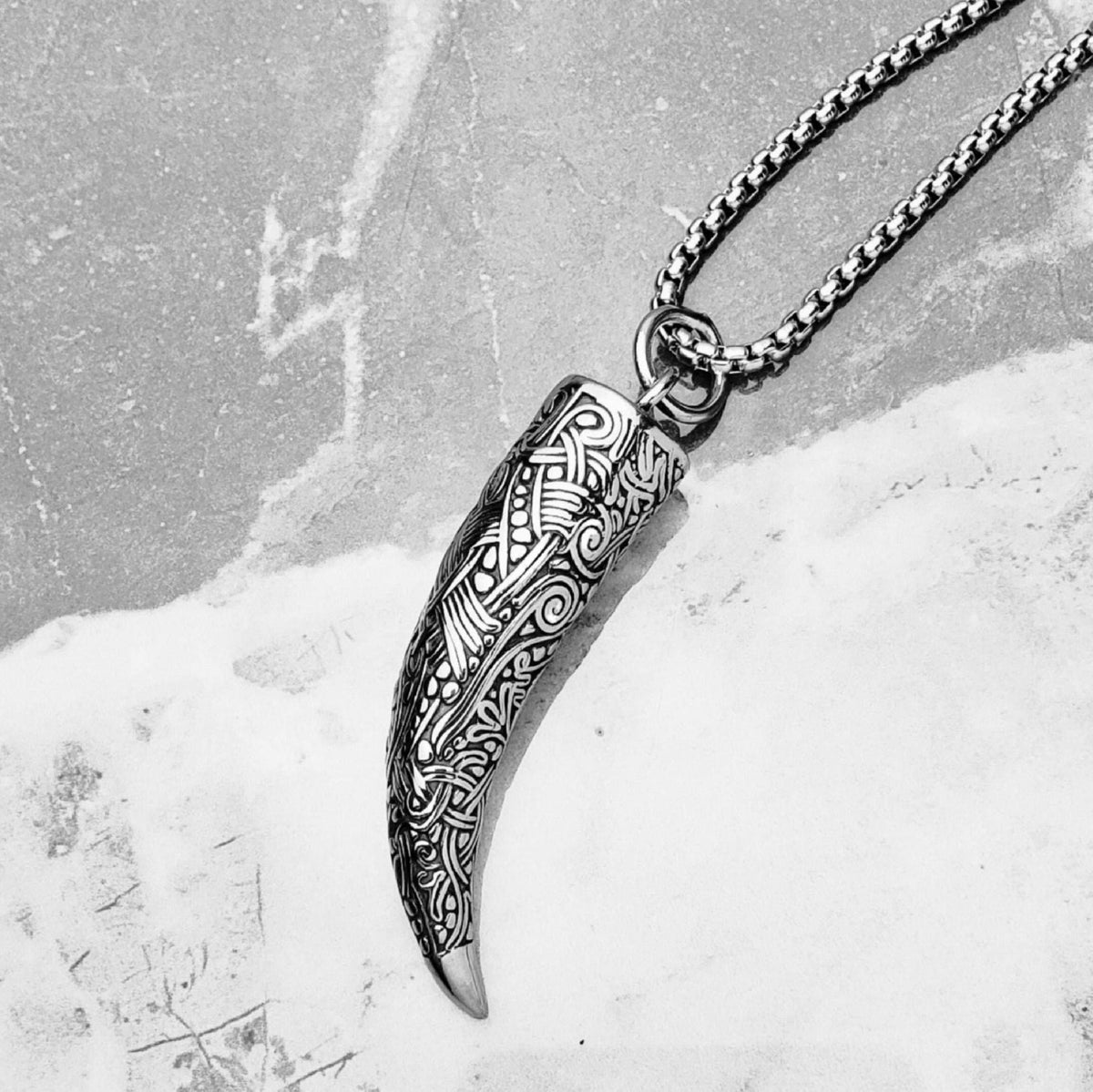 Men's "SILVER MAORI HORN" Necklace| Men's Silver Stainless Steel Maori Horn Pendant Necklace| Men's Stainless Steel Box Chain Necklace